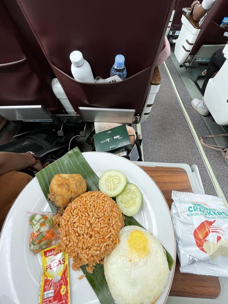 Makanan Enak di KAI, Cocok Temani Perjalanan Mudik Naik Kereta Makanan Enak di KAI buat Teman Mudik