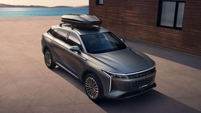 Omoda C9 PHEV
