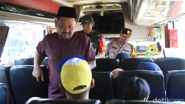 Pemberangkatan mudik gratis Pemkab Gresik