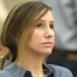 Penulis Buku Anak Kouri Richins Dinyatakan Bersalah Bunuh Suami