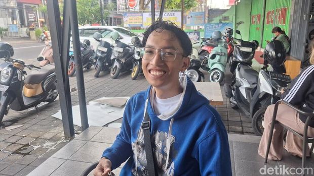 Perantau di Bali yang tak pulang mudik pada Lebaran Idul Fitri 2026. Fermandia Juli Sandian, perantau di Bali yang tak pulang mudik pada Lebaran Idul Fitri 2026.