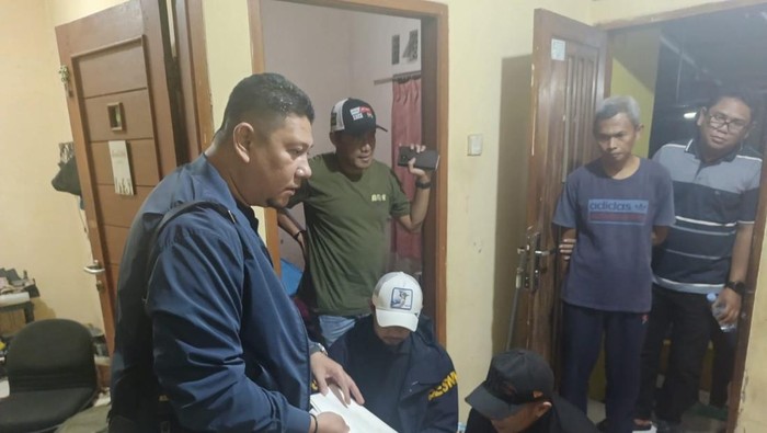 Polri membongkar sindikat peredaran uang palsu di Purwakarta.