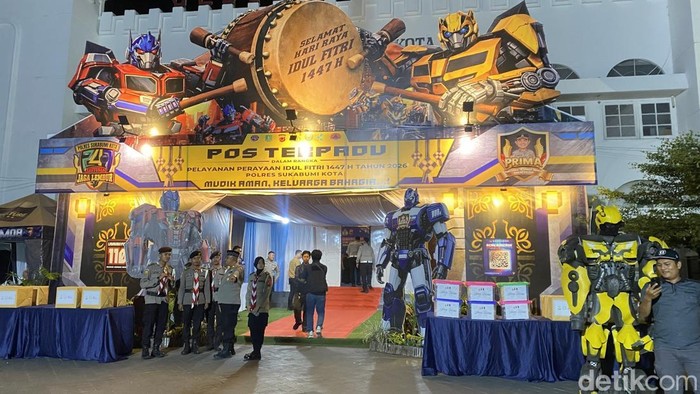 Pos Pelayanan Terpadu di Gedung Djuang Kota Sukabumi