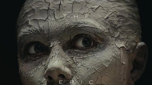 Florence Pugh adalah putri sulung Kaisar Shaddam IV dalam semesta Dune. Ia merupakan anggota Bene Gesserit yang cerdas, sejarawan yang mencatat kenaikan takhta Paul Atreides, dan nantinya menjadi istri (secara gelar) Paul Atreides untuk melegitimasi kekuasaan. Foto: Dok.Warner Bros