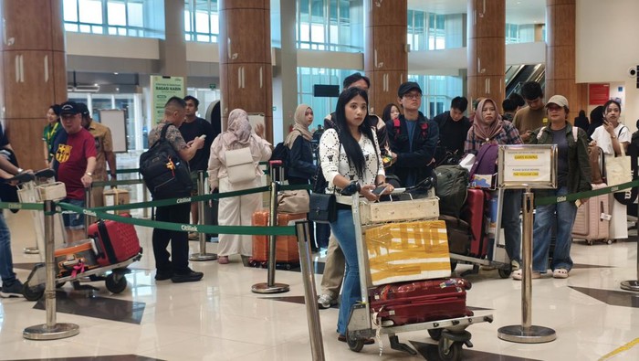 Puncak arus balik di Bandara Juanda
