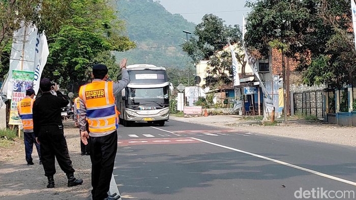 Situasi arus lalin di Limbangan