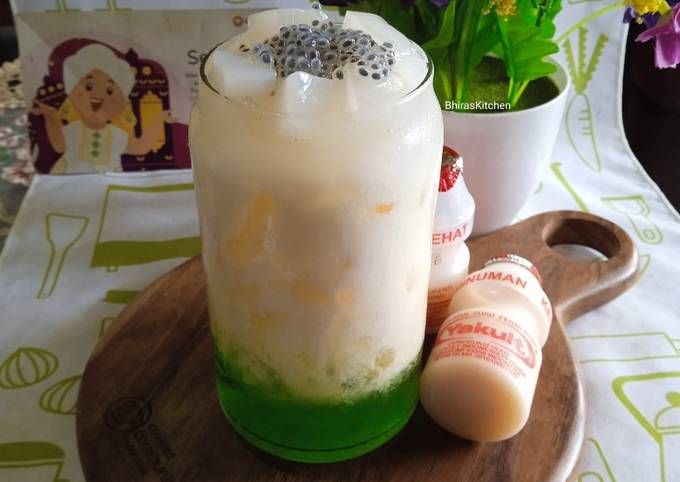 Es melon yakult. (Foto: Cookpad/Bhiras Kitchen) Es melon yakult. (Foto: Cookpad/Bhiras Kitchen)