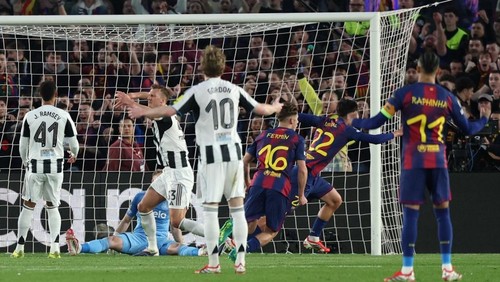 Barcelonas Spanish midfielder #22 Marc Bernal celebrates scoring his team0s second goal during the UEFA Champions League last 16 second leg football match between FC Barcelona and Newcastle United at the Camp Nou stadium in Barcelona, on March 18, 2026. (Photo by Lluis GENE / AFP)