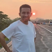 Habib Jafar kembali ke Bondowoso untuk merayakan Lebaran bersama keluarga. Mudik menjadi kesempatan berharga baginya untuk berkumpul, bersilaturahmi, dan menikmati suasana hangat kampung halaman. Foto: Dok. Instagram