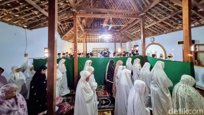 Jamaah Syathaariyah di Ponorogo Sudah Rayakan Lebaran