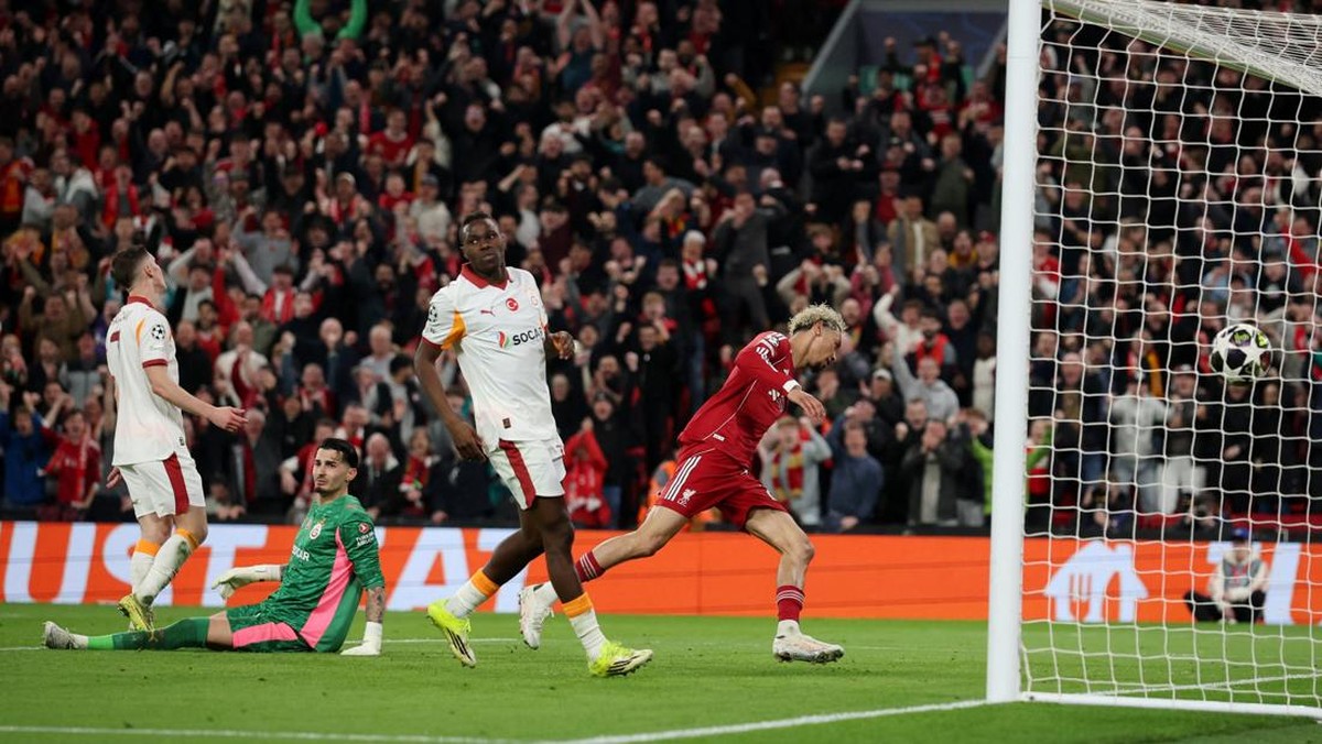 Liverpool menang 4-0 atas Galatasaray dan lolos ke perempatfinal Liga Champions 2025/2026. (REUTERS/Phil Noble)