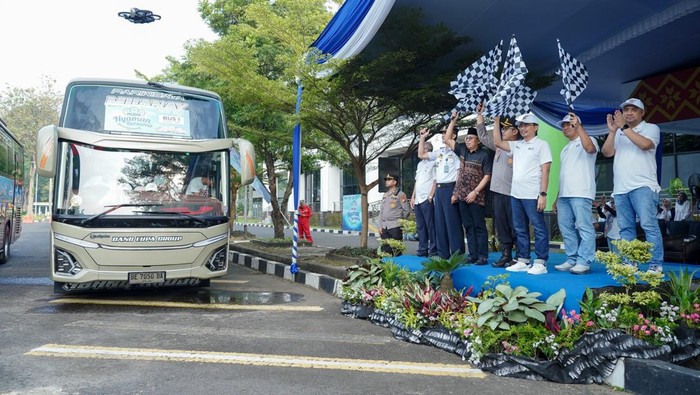 Pelepasan program mudik gratis dari PT Pusri Palembang