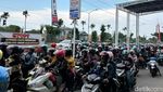 Jalur Menuju Suramadu Padat, Pemudik Motor Mengular Panjang
