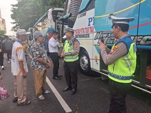 4.040 Peserta Mudik Gratis Pemprov Jatim Diberangkatkan dengan 101 Bus