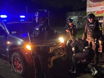 Aksi Koboi Pemuda Mabuk di Garut Palak Sopir Angkot Berujung Tangisan