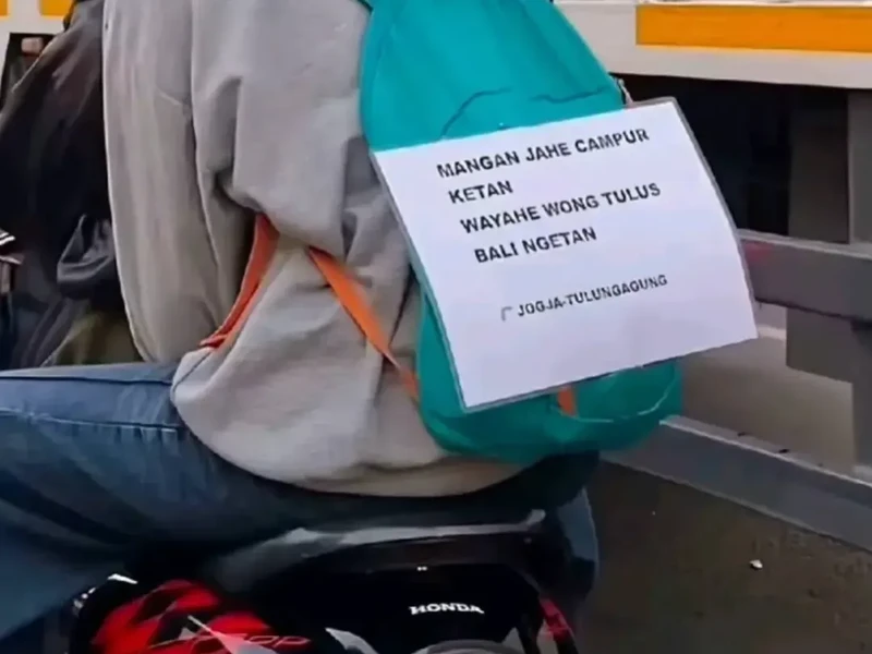 Pesan Kocak Pemotor Mudik Lebaran