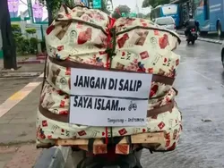 Pesan Kocak Pemotor Mudik Lebaran, Bikin Ngakak!