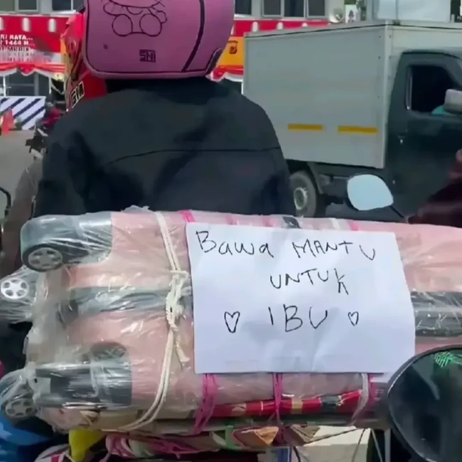 Pesan Kocak Pemotor Mudik Lebaran, Bikin Ngakak!