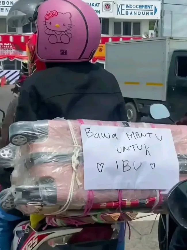 Pesan Kocak Pemotor Mudik Lebaran, Bikin Ngakak!