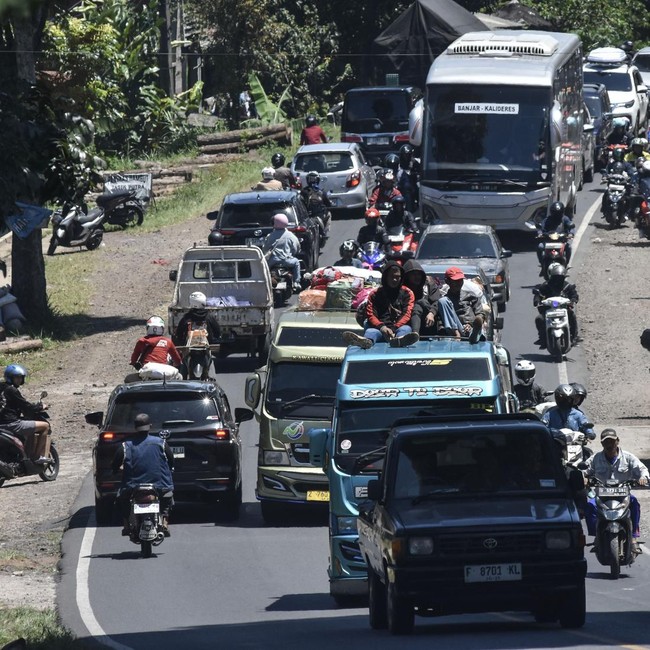 Potret Arus Mudik Jalur Selatan Garut Ramai Lancar