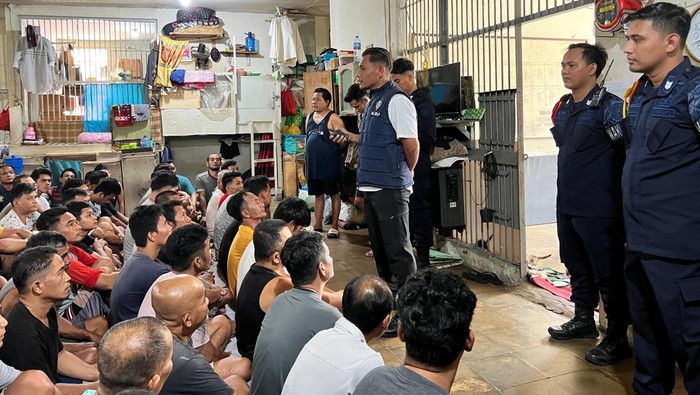 Razia blok warga binaan di Lapas Jambi