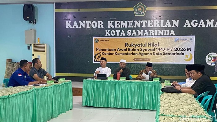 Rukyatul hilal di Kantor Kementerian Agama Kota Samarinda.