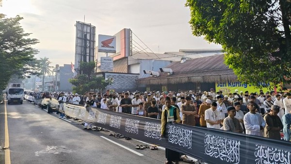 Ada yang Sudah Salat Id Hari Ini, di Depok hingga Makassar