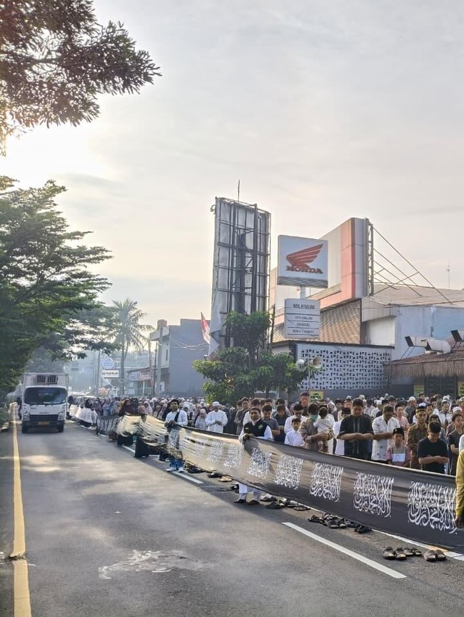 Ada yang Sudah Salat Id Hari Ini, di Depok hingga Makassar