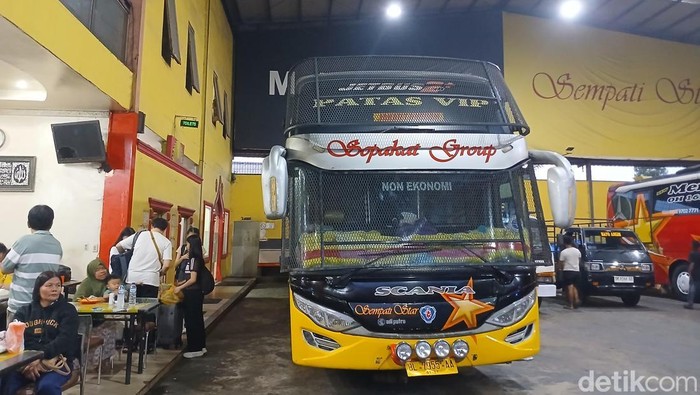 Situasi di loket Sempati Star, Medan. (Foto: Juita Sinuhaji/detikSumut).