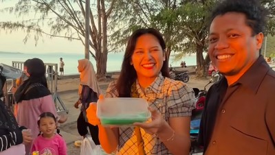 Pesona Indahnya Kampung Halaman Arie Kriting di Baubau