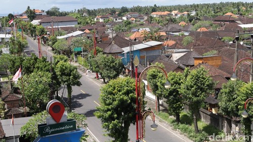 Suasana sepi di jalanan dan pemukiman warga saat Nyepi di Gianyar, Kamis (19/3/2026).
