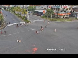 CCTV Rekam Warga Keluar Saat Nyepi di Simpang Pesanggaran Denpasar