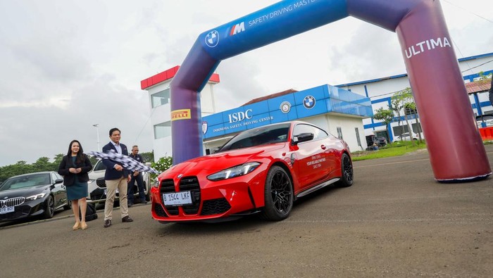 BMW Indonesia menggelar BMW Safety Driving Masterclass