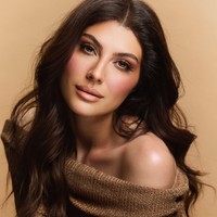 Keputusan itu akhirnya benar-benar diambil ketika mereka pindah ke Jerman. Elnaaz Norouzi mengaku merasakan perbedaan besar, terutama dalam hal kebebasan hidup. Foto: Dok. Instagram Elnaaz Norouzi