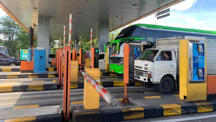 Gerbang Tol Pandaan-Malang.