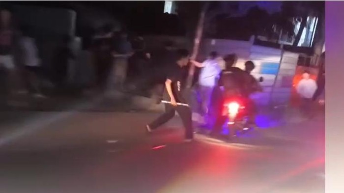 Gerombolan remaja tembakkan petasan di Bogor (dok.istimewa)