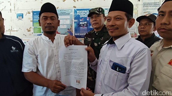 Hasil kesepakatan usai mediasi anatara Panita Majid Jamiul Khoir dengan pihak Kepala Desa, Miyadi, Jumat (20/3/2026)