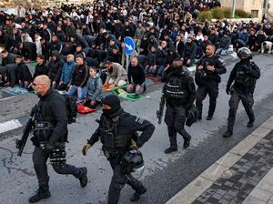 Israel Larang Warga Palestina Salat Idulfitri di Masjid Al-Aqsa