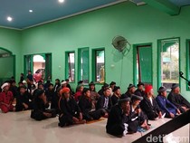 Salat Id Pagi Ini, Jemaah An-Nadzir di Gowa Mulai Padati Masjid Al Muqaddis