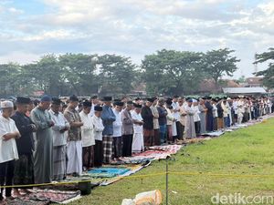 Ratusan Jemaah Muhammadiyah Banyuwangi Salat Id dengan Khusyuk