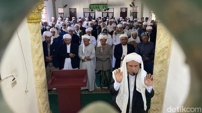 Tarekat Naqsabandiyah Deli Serdang Rayakan Idul Fitri Hari Ini