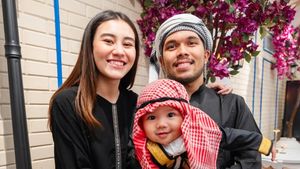 Gaya Kompak Aaliyah Massaid dan Keluarga saat Bukber, Ala Timur Tengah