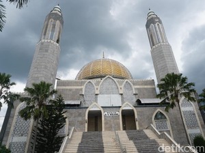 Bergaya Timur Tengah, Masjid Moeldoko di Jombang Jadi Jujukan Pemudik
