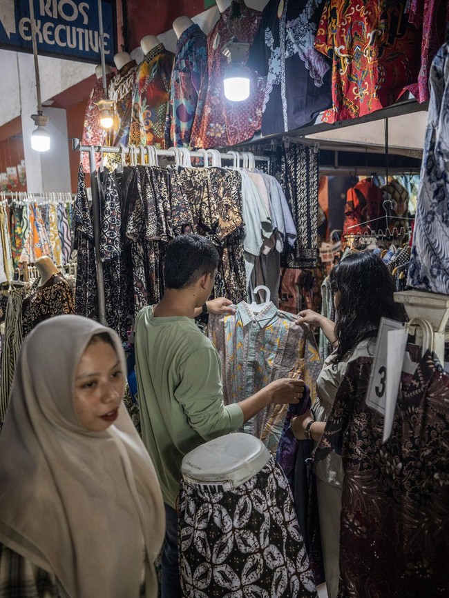Pasar Batik Pekalongan Ramai, Penjualan Naik Signifikan