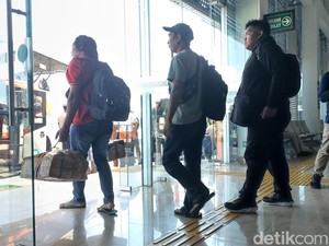1.127 Penumpang Mudik dari Terminal Patria Blitar di Malam Takbiran