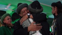 Jamaah An Nadzir dikenal memiliki metode tersendiri dalam menentukan awal bulan Hijriah. Pendekatan yang digunakan mengombinasikan perhitungan astronomi dan pengamatan langsung terhadap tanda-tanda alam. ANTARA FOTO/HASRUL SAID