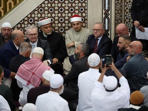 Bertemu Jemaah Salat Id, PM Australia Diprotes soal Serangan Israel ke Gaza