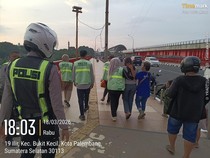 Respons Cepat Layanan 110, Polda Sumsel Selamatkan Warga di Jembatan Ampera