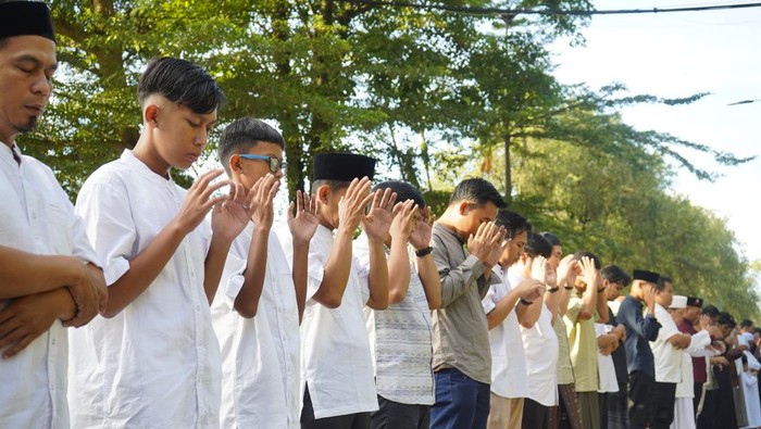 Ribuan warga Muhammadiyah di Malang menunaikan salat Idul Fitri 1447 Hijriah pada Jumat (20/3/2026).