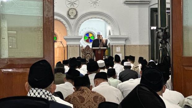 Salat Id Ponpes Al Falah Ploso Pesantren (Ponpes) Salafiyah Al Falah, Ploso, Kediri menggelar salat id lebih awal Jumat (20/3/2026)